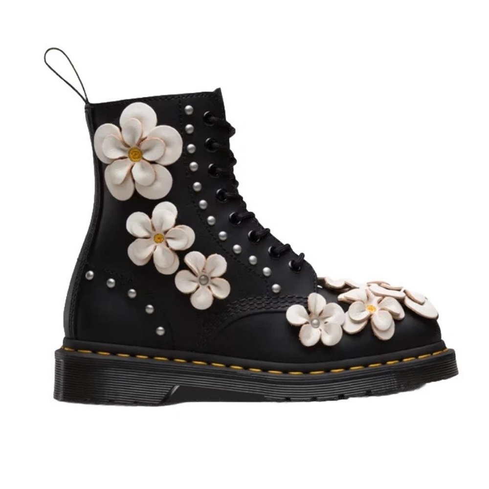Dr. Martens Pascal 3D Flower Boots Black Women’s Hydro Leather